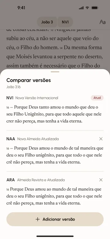 Painel Comparar versões com o mesmo versículo em várias traduções